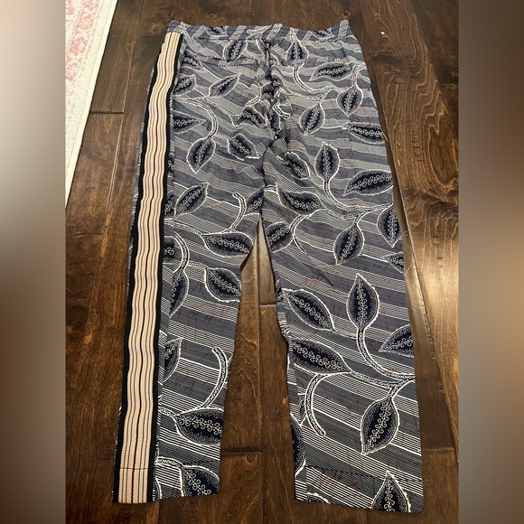 Anthropologie Hei Hei Lourinha Leaf Print Jogger Pants size Medium - Picture 2 of 9